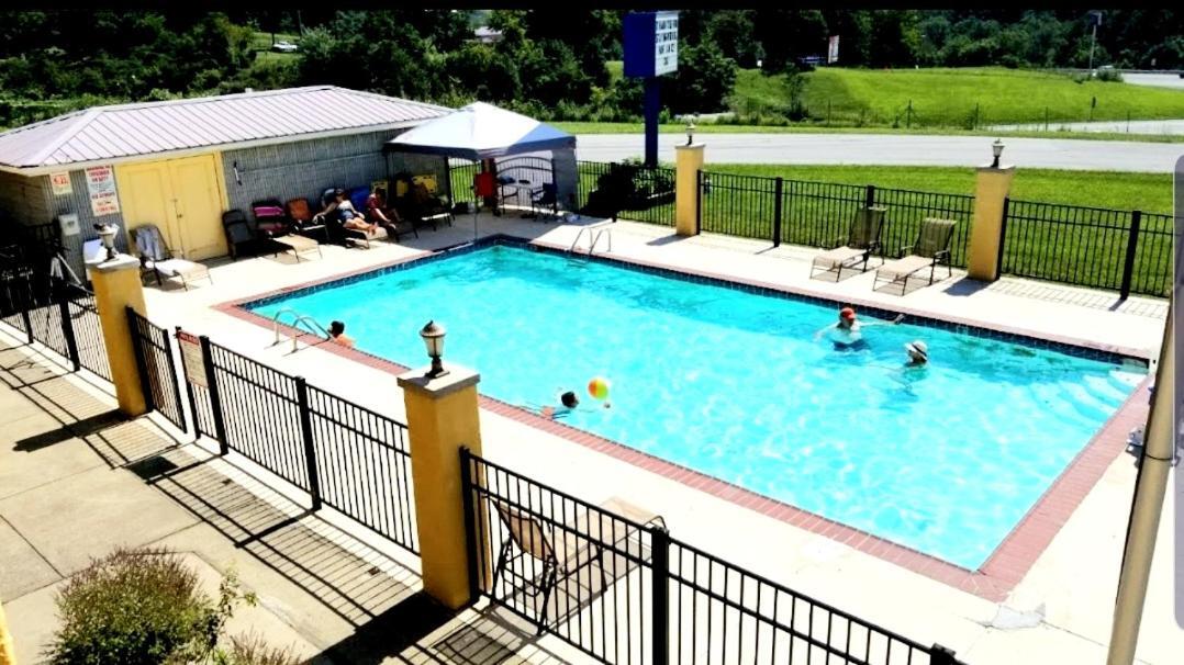 Executive Inn Scottsville エクステリア 写真