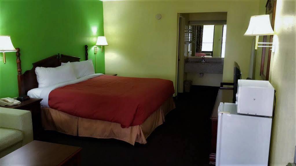 Executive Inn Scottsville エクステリア 写真